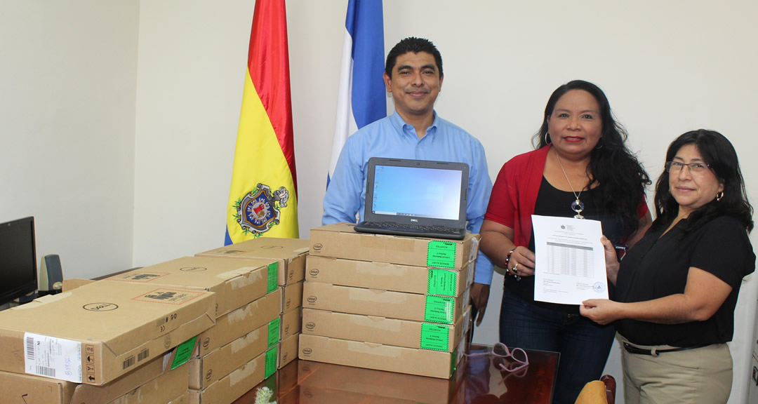 Sistema Bibliotecario de la UNAN-Managua recibe equipamiento tecnológico