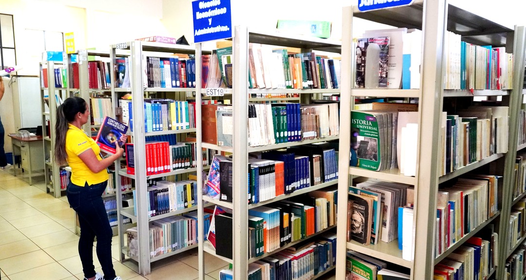 La biblioteca de UNAN – Managua/CUR Chontales, la más grande y mejor dotada de la región central sur de Nicaragua