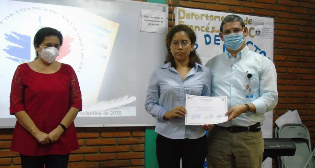 Departamento de Francés anuncia ganadores de concurso de poesía