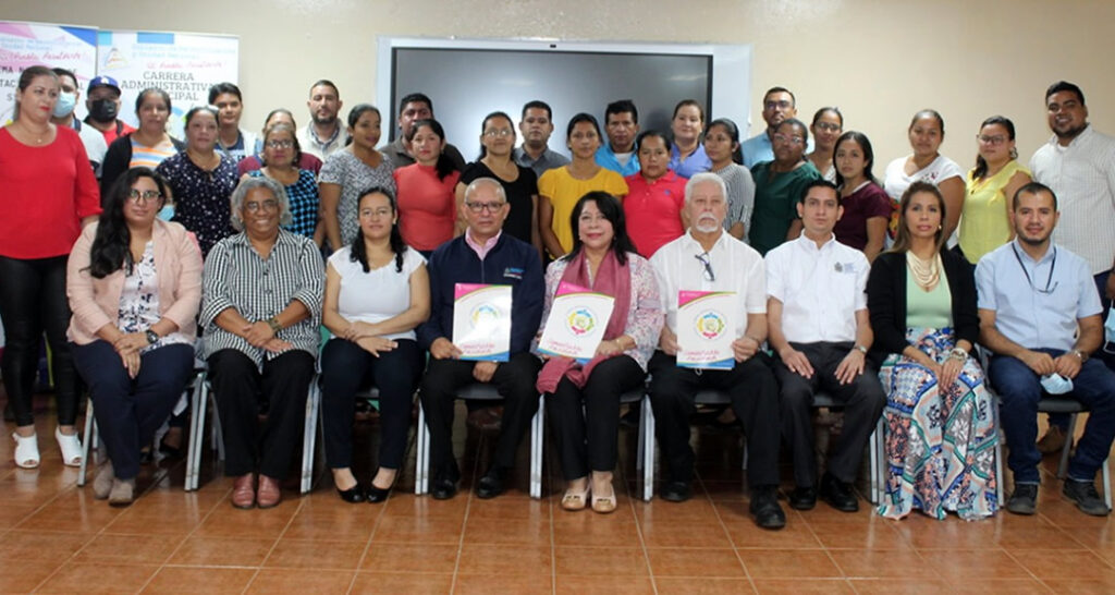 UNAN-Managua y SINACAM preparará a 200 funcionarios públicos por medio de 4 maestrías
