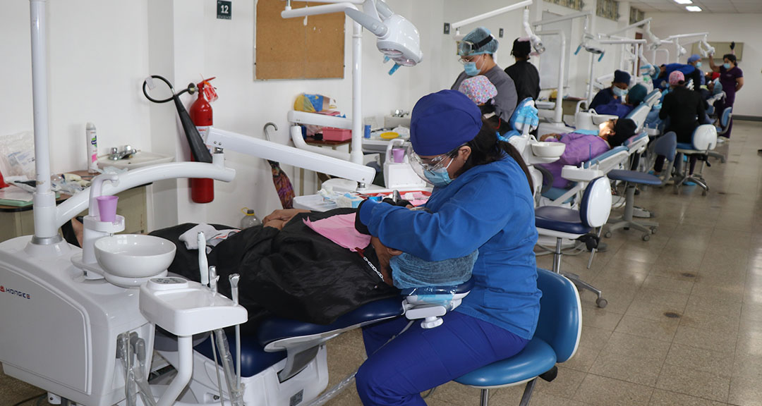 Clínica Odontológica de la UNAN-Managua atiende a más de 156 mil protagonistas