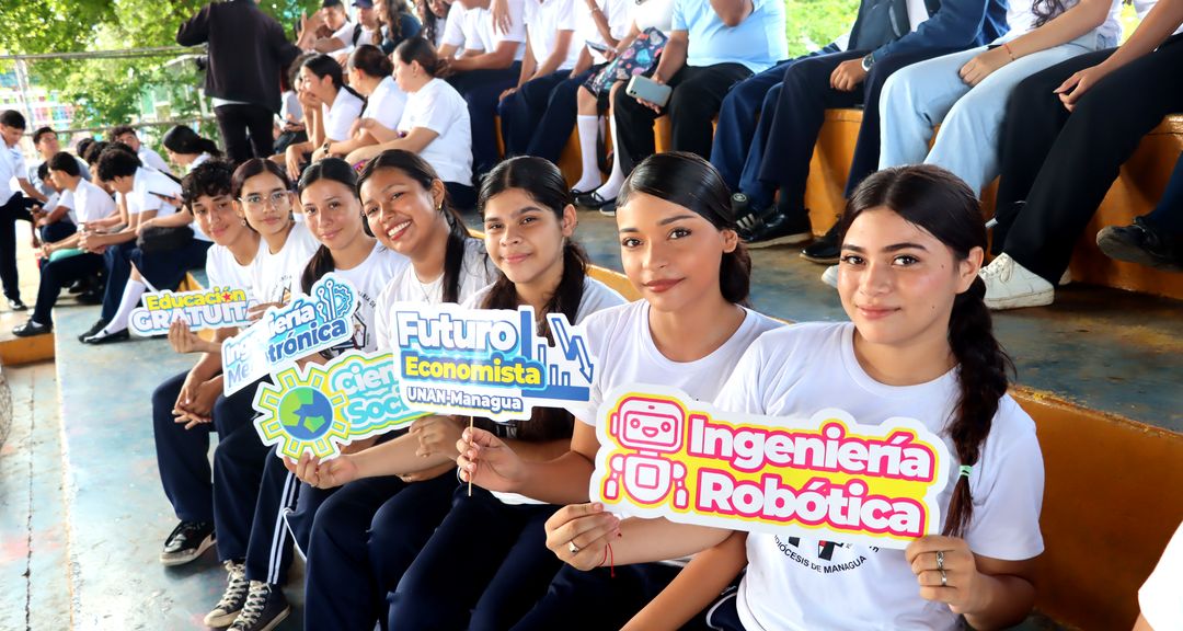 Más de 700 jóvenes de Tipitapa participan en Feria Vocacional de la Oferta Educativa 2027