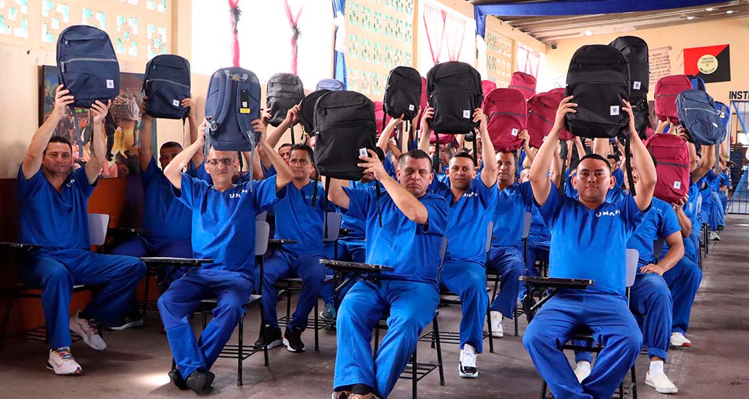 Celebración de las victorias educativas