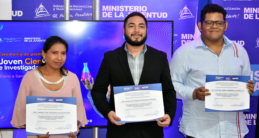 Docentes de la UNAN-Managua galardonados por su trayectoria científica e investigativa