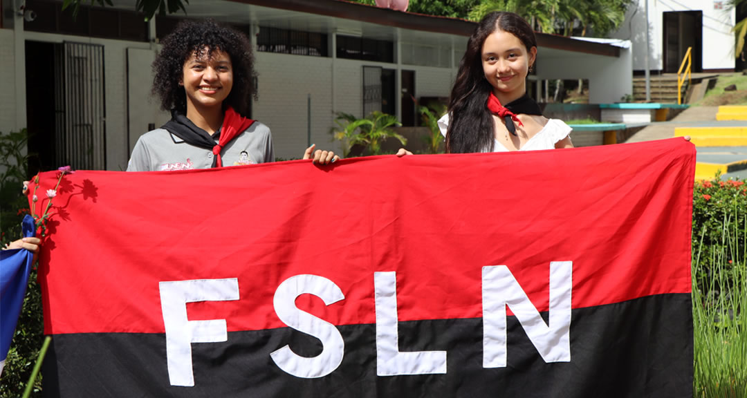 Comunidad Sandinista de la UNAN-Managua honra la memoria de nuestros héroes y mártires
