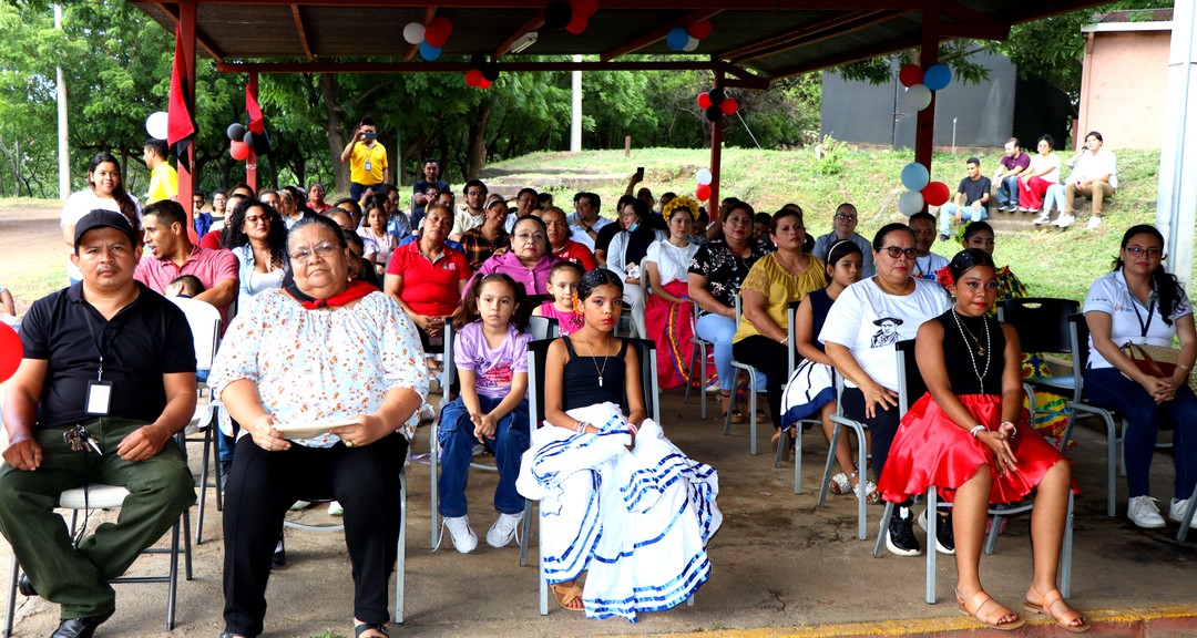 En un ambiente de regocijo y fraternidad, UNAN-Managua celebra el Día de la Alegría