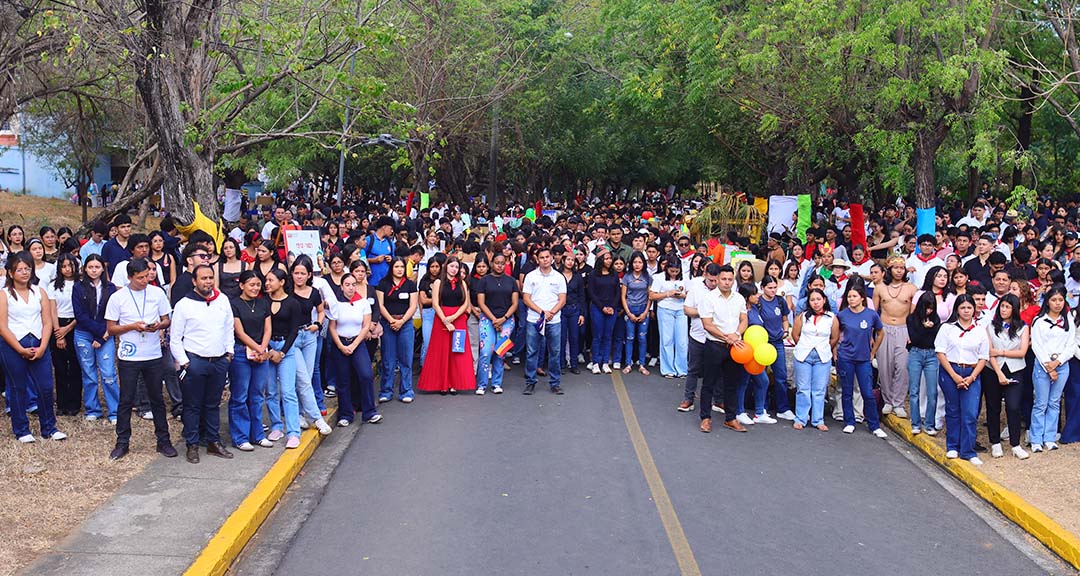 Estudiantes reafirman su compromiso con el legado de nuestros héroes y mártires en la culminación del Curso Identidad Nacional y Orgullo Patrio