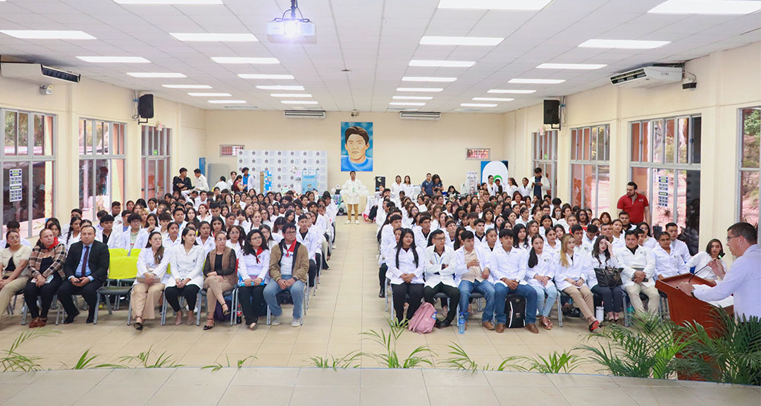 Futuros optometristas fortalecen la salud visual desde la UNAN-Managua