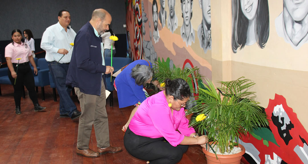 UNAN-Managua conmemora legado de amor de los héroes y mártires