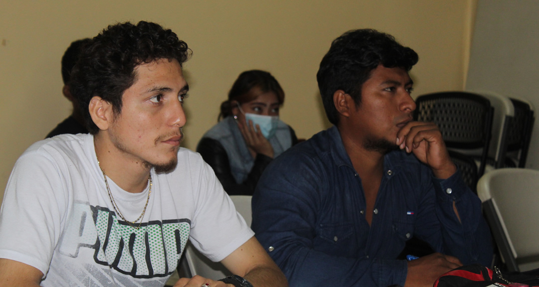 Futuros antropólogos participan en taller sobre identidad cultural nicaragüense
