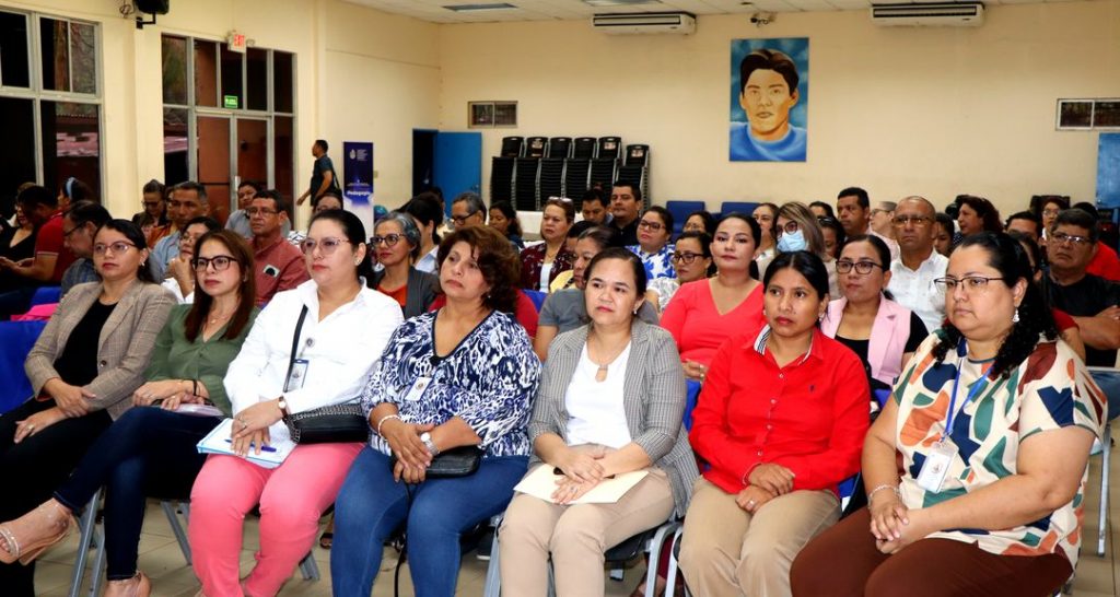 Docentes de la modalidad virtual participan en Encuentro Pedagógico