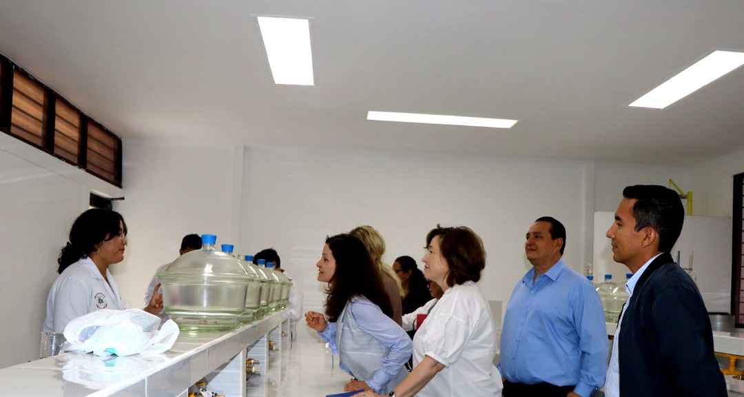 Delegación de la Corporación Estatal Rosatom conoce del quehacer investigativo de la UNAN-Managua