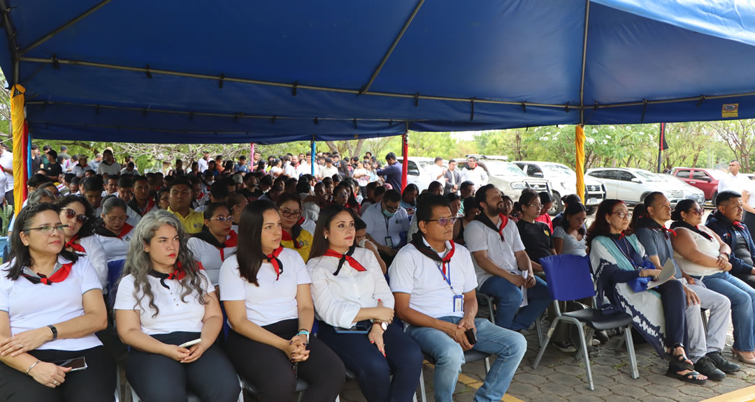 Universitarios honran la memoria de Benjamín Línder y Héroes de Bocay