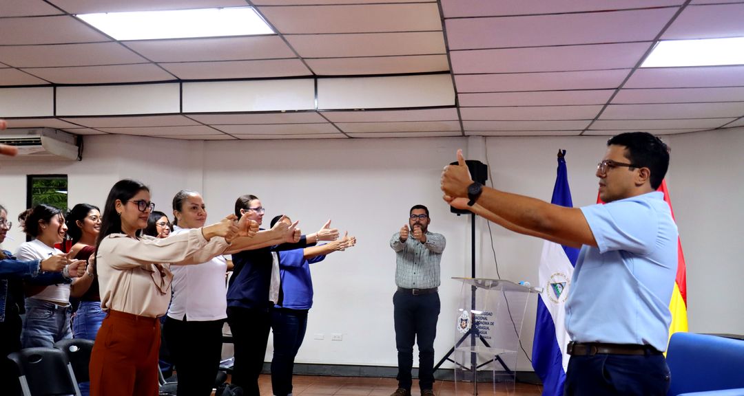 Autocuido y control emocional, temas abordados en ciclo de conferencias de Extensión Universitaria