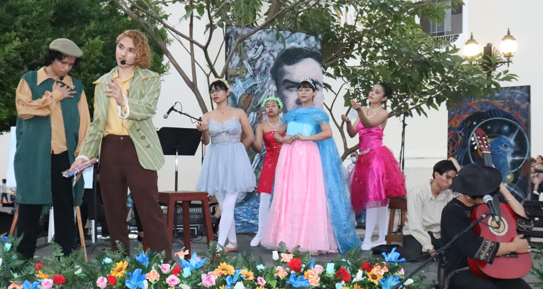 Agrupación de Teatro en Festival de las Artes Rubén Darío