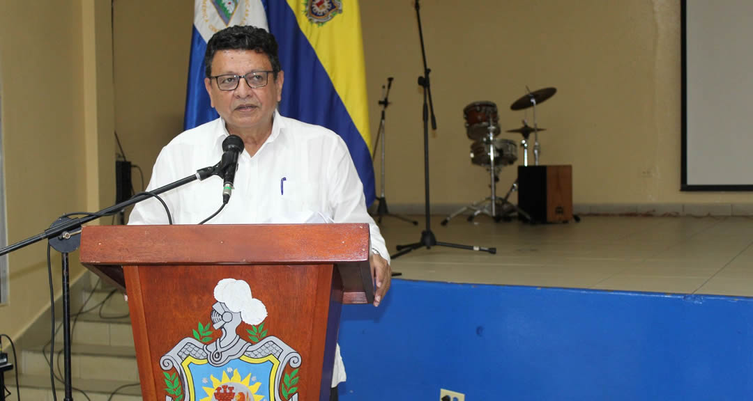 Vicerrector General en la clausura del Congreso Científico