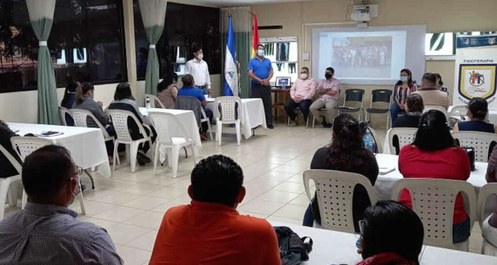 Docentes de Fisioterapia se actualizan en interpretación radiológica