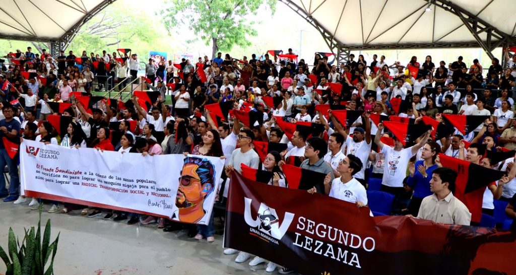 Comunidad universitaria celebra el Día de la Dignidad Nacional