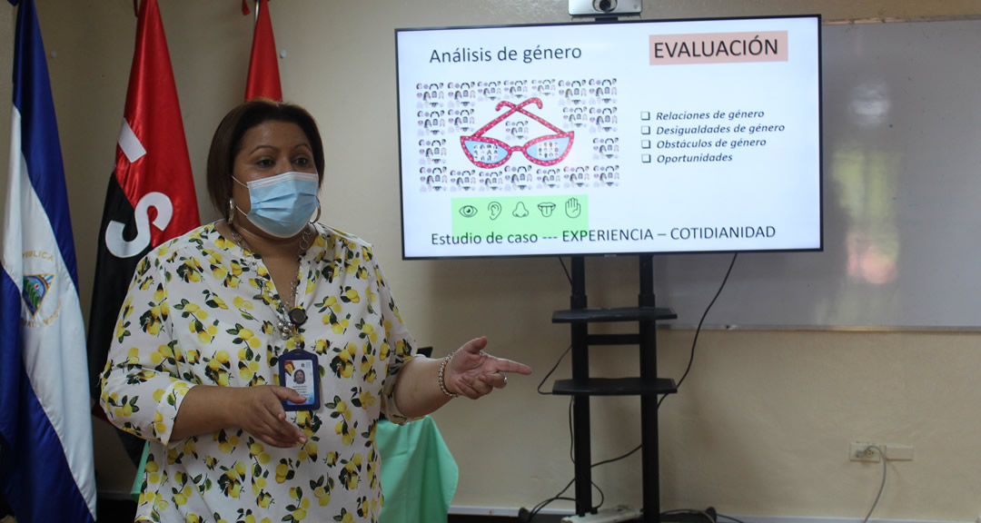 Maestra Miurell Suárez, de la FAREM-Estelí, facilitadora del programa.