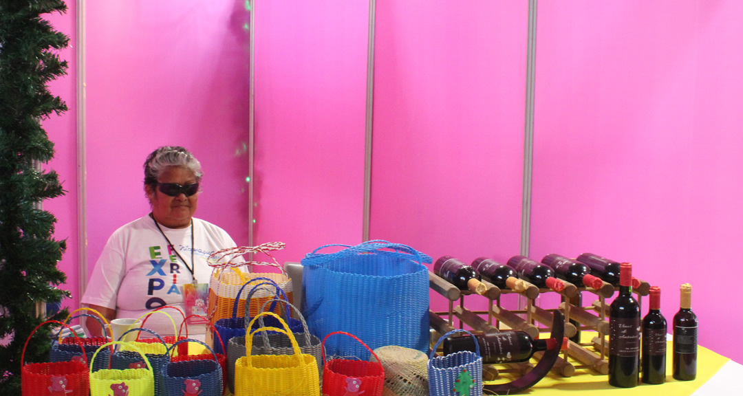 Protagonista de la Expo Feria Nacional con discapacidad visual.