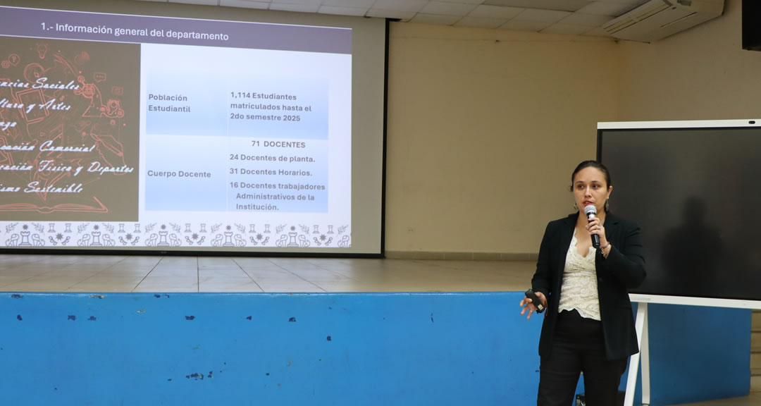 Proyectan logros educativos 2025 en encuentro docente