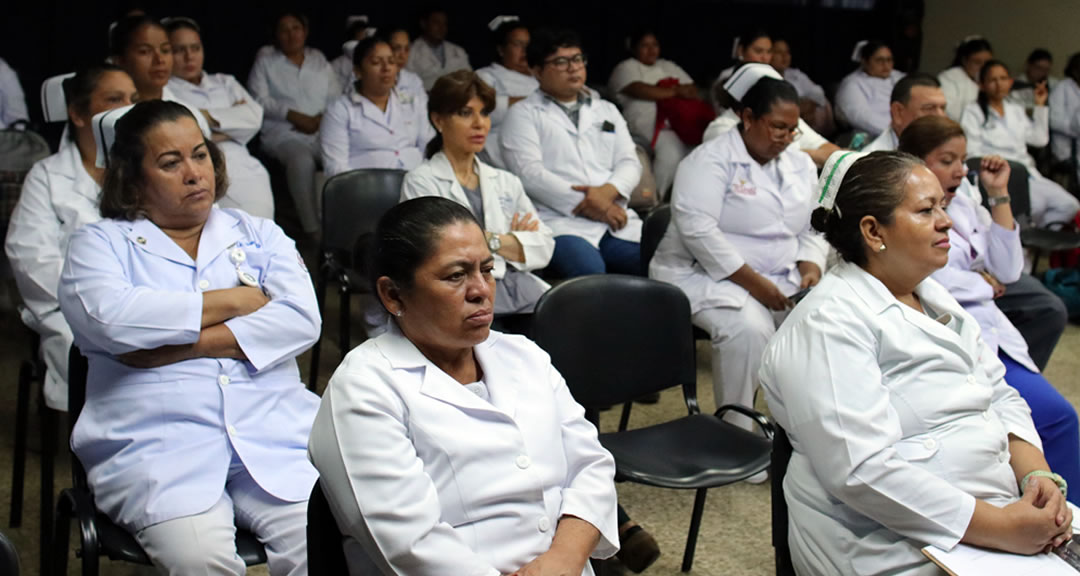 UNAN-Managua y MINSA contribuyen a la especialización de enfermeras y enfermeros en el país