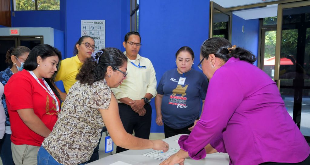 Taller de actividades lúdicas fortalece el bienestar emocional en personal del CIES