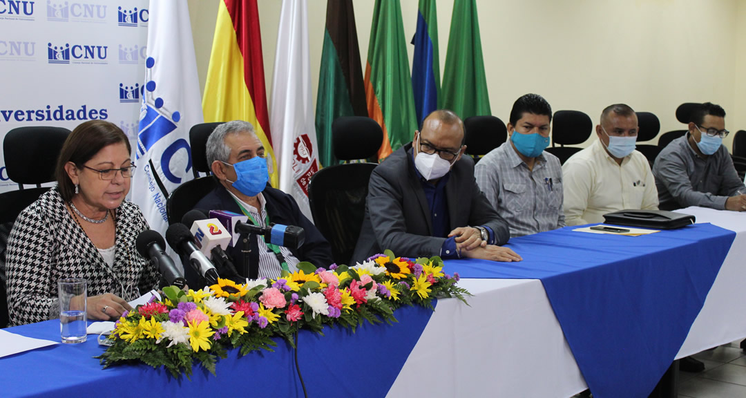 Representantes de las universidades del CNU durante la conferencia de prensa.