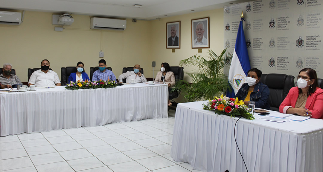 Participación de autoridades de la UNAN-Managua en el acto inaugural del Congreso