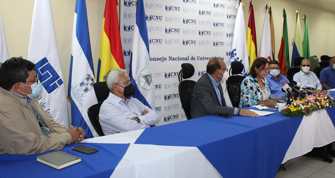 Autoridades del CNU y representantes de sus universidades miembros