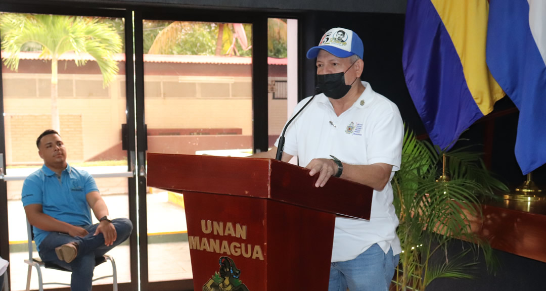 Decano de la Facultad de Educación e Idiomas