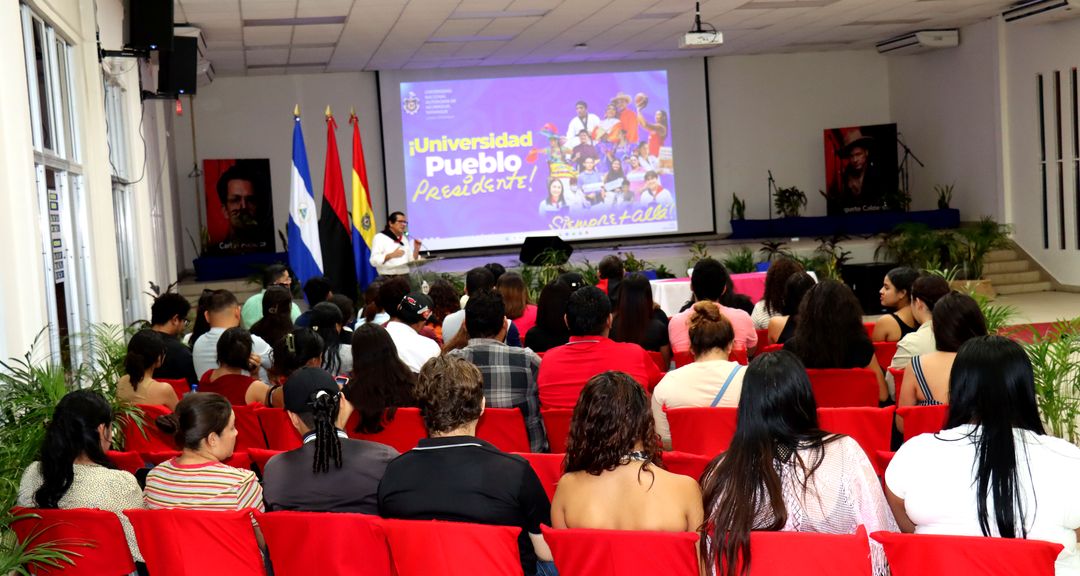 Celebran conversatorio en saludo a la Autonomía de la Costa Caribe Nicaragüense