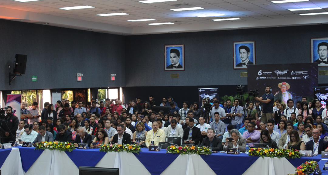 Participantes del Sexto Foro de Televisión Educativa y Tecnologías, en la UNAN-Managua.