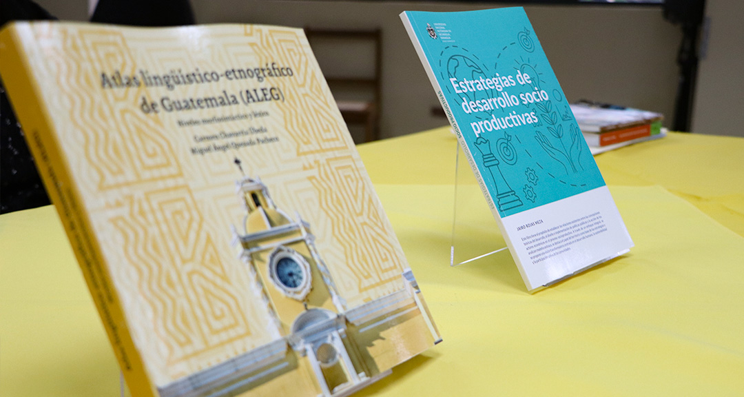 Docentes presentan libros que aportan al desarrollo de la educación en la región centroamericana