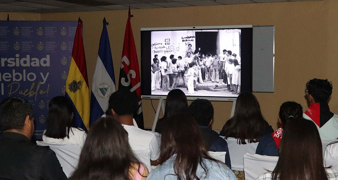 Estudiantes reviven historia de lucha con el cortometraje Nicaragua ¿Cuál es la consigna?