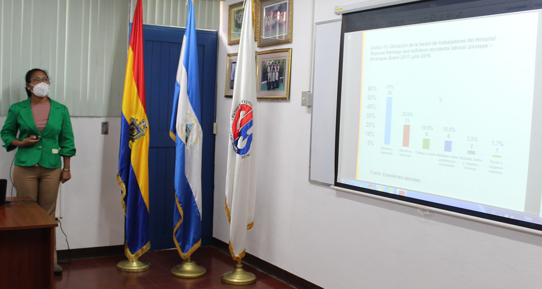 La maestranda Ingri Alejandra Aguilar Delgado presentó la tesis «Caracterización de accidentes laborales en trabajadores del Hospital Regional de Santiago, Jinotepe».