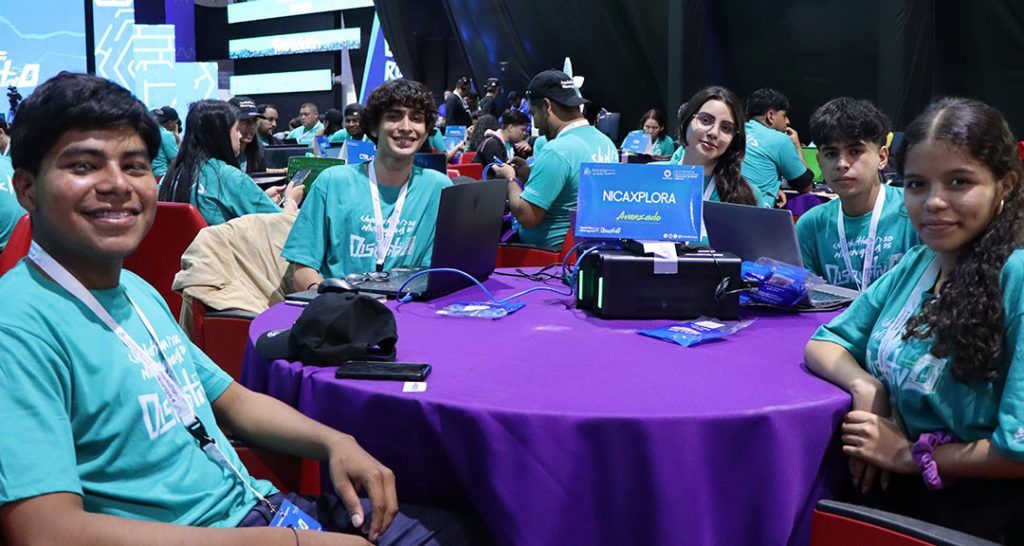UNAN-Managua participa en el Hackathon Nicaragua 2025