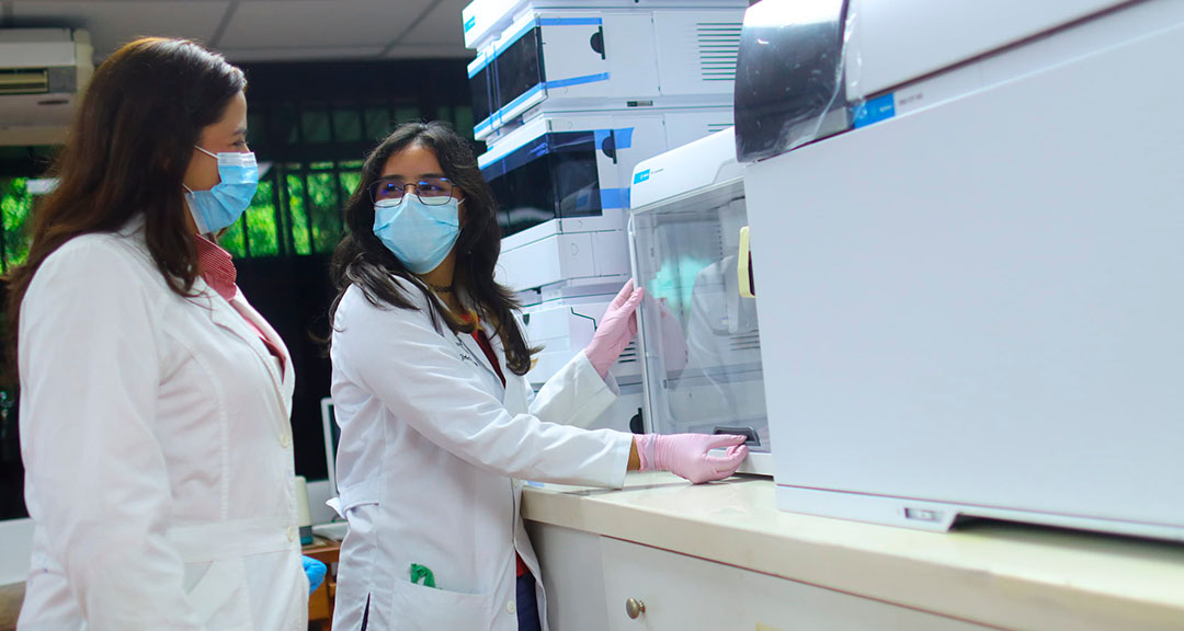 Primer espectrómetro del país se instala en la UNAN-Managua para contribuir a una formación profesional especializada