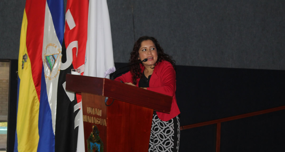 Participación como conferencista de la maestra Adriana Díaz Moreno.
