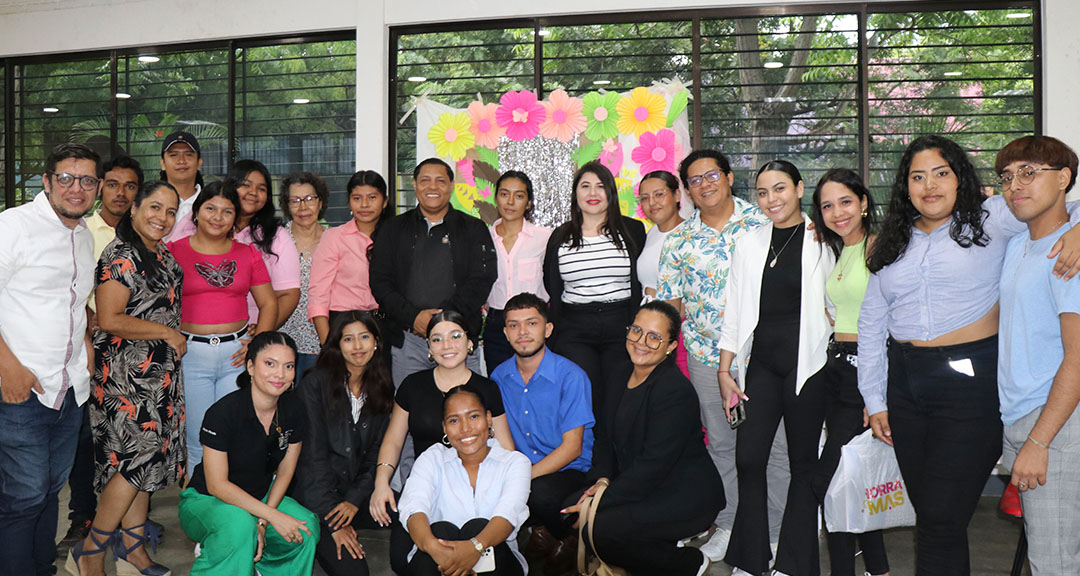 Estudiantes de Turismo Sostenible organizan Feria Creativa sobre servicios de Hotelería en Nicaragua