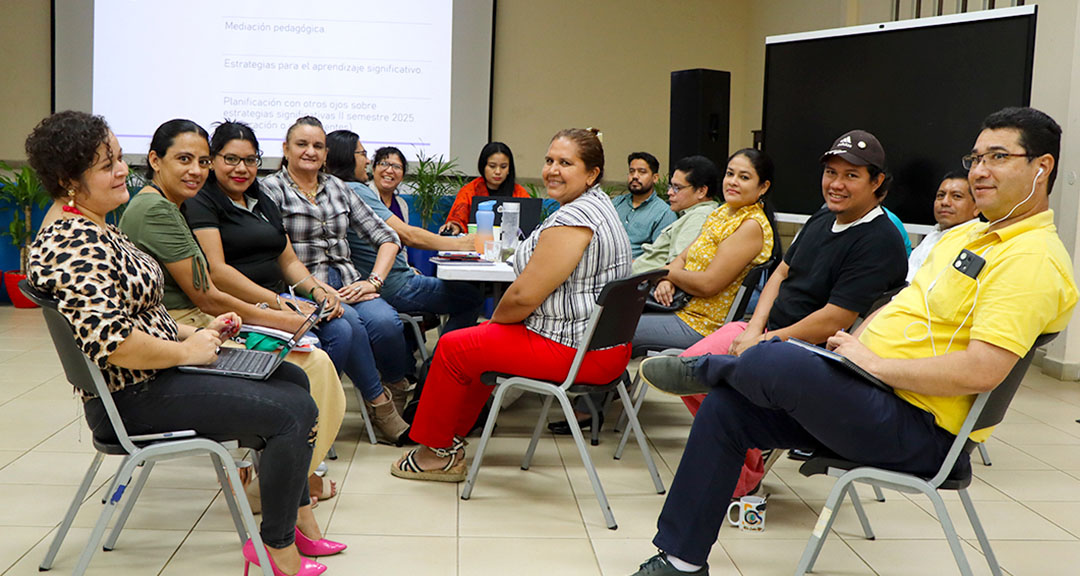 Docentes de la UNAN-Managua desarrollan nuevas metodologías educativas para una formación multidisciplinaria
