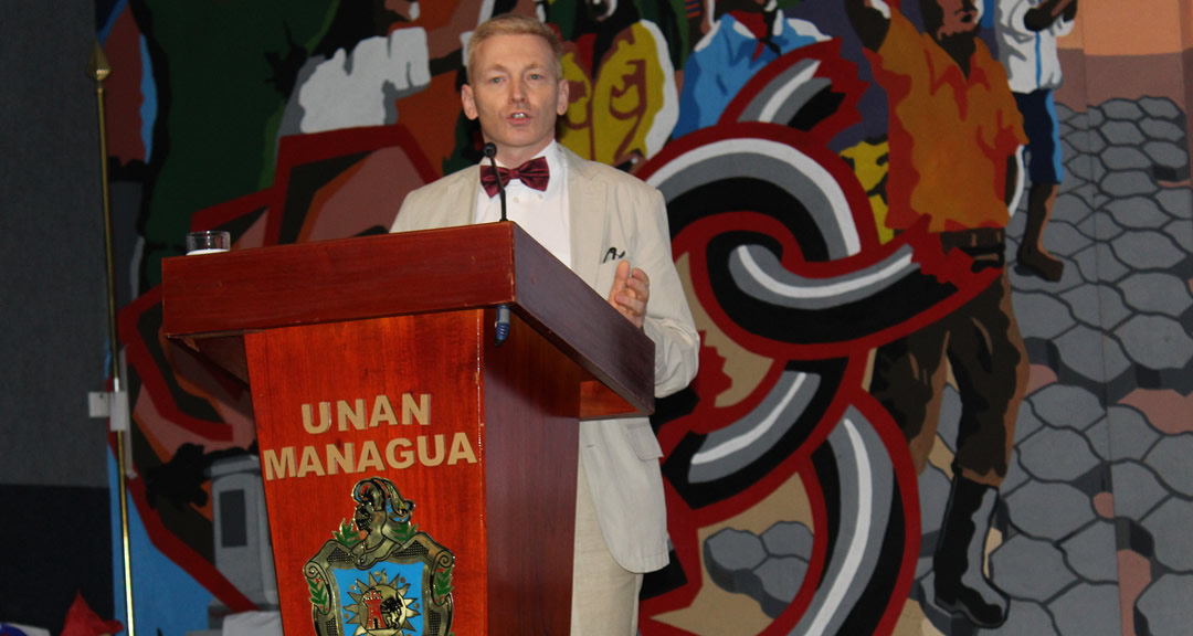 Conferencista: Doctor Lióznov Dmitry Anatólyevich