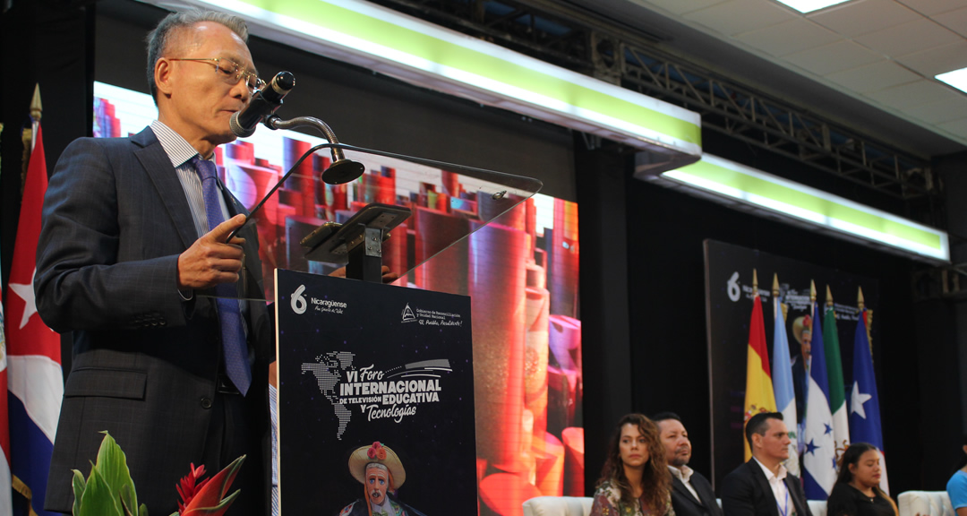 Jaime Wu, Embajador de la República de China Taiwán en Nicaragua, en el acto inaugural del Sexto Foro de Televisión Educativa y Tecnologías, en la UNAN-Managua.