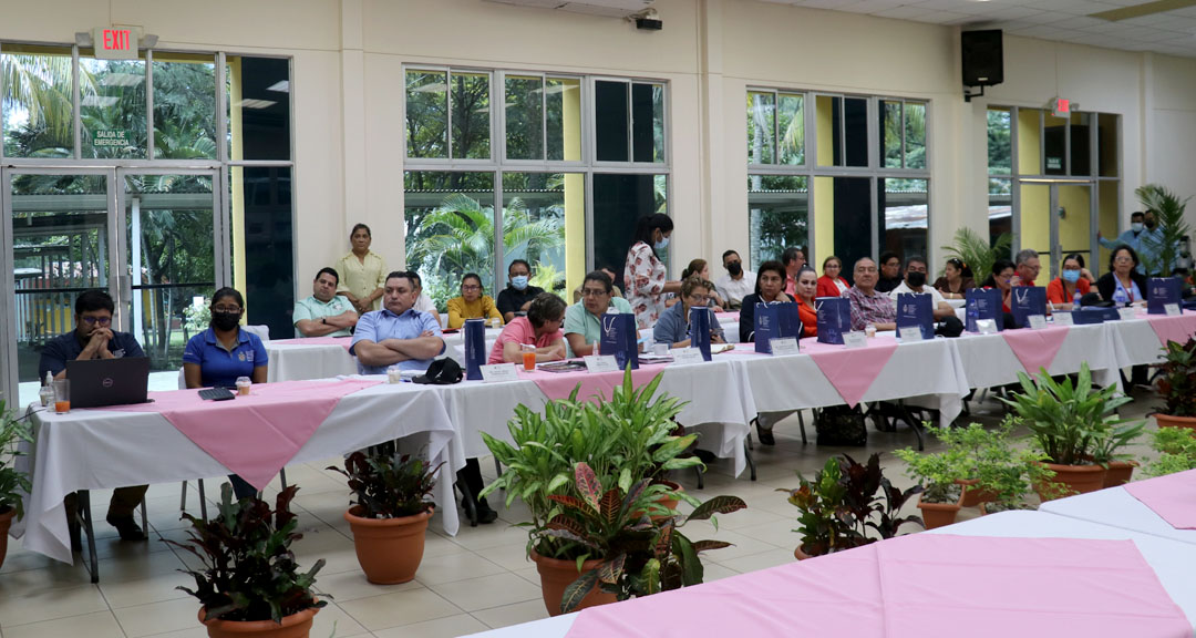 Autoridades de Decanatos y gremios participan en sesión ordinaria 14-2022 del Consejo Universitario