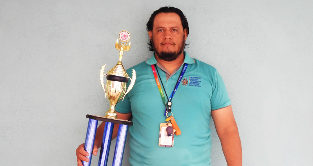 Teddy Junior Castro Hernández: un legado de excelencia en esgrima y educación deportiva universitaria