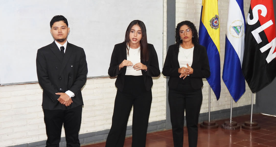 Karelia de la Cruz: la excelencia académica ha sido el motor de su vida desde que inició sus primeras letras