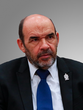 Dr. Luis Alfredo Lobato Blanco.