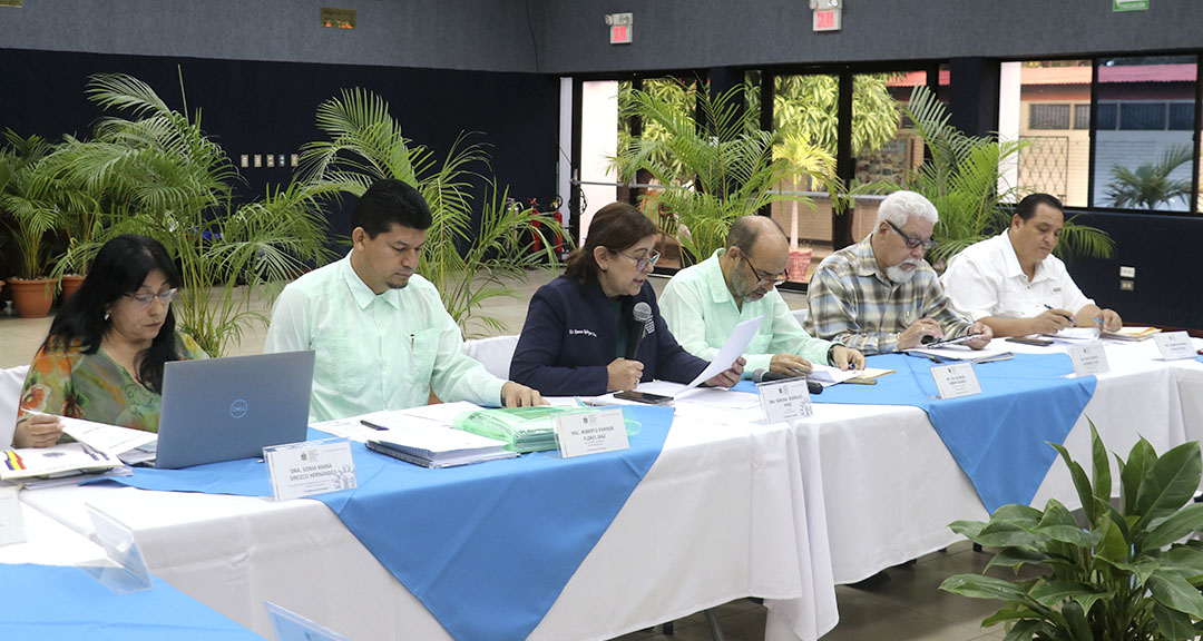 Dra. Ramona Rodríguez Pérez, rectora de la UNAN-Managua, brinda reflexiones del accionar académico. 

