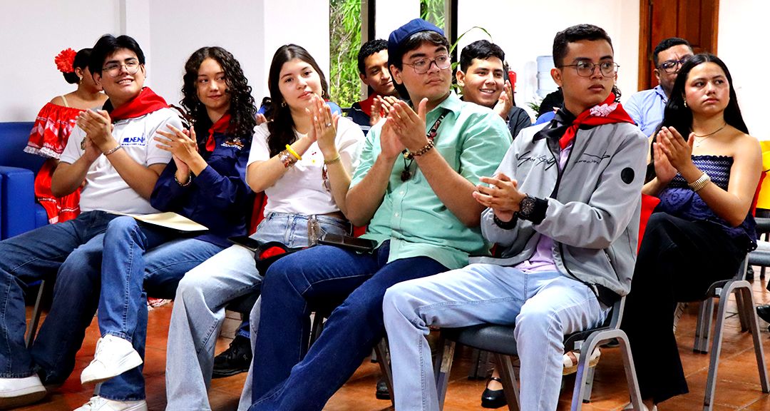 Lanzamiento del Concurso de Ensayo Histórico fomenta la ciencia con conciencia