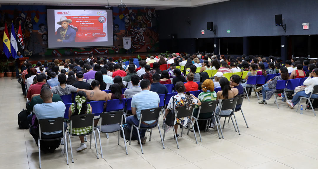 Estudiantes de la modalidad sabatina participan en espacio de reflexión sobre la consolidación histórica del sandinismo (4)